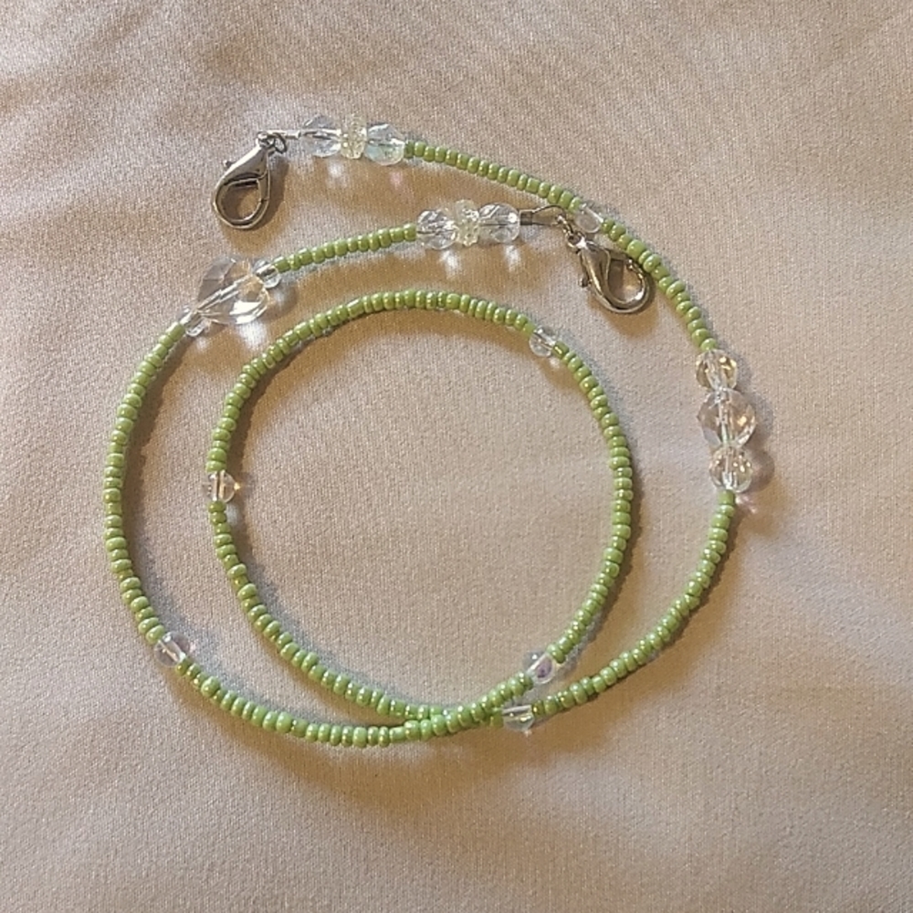 Handmade face mask necklace 💚